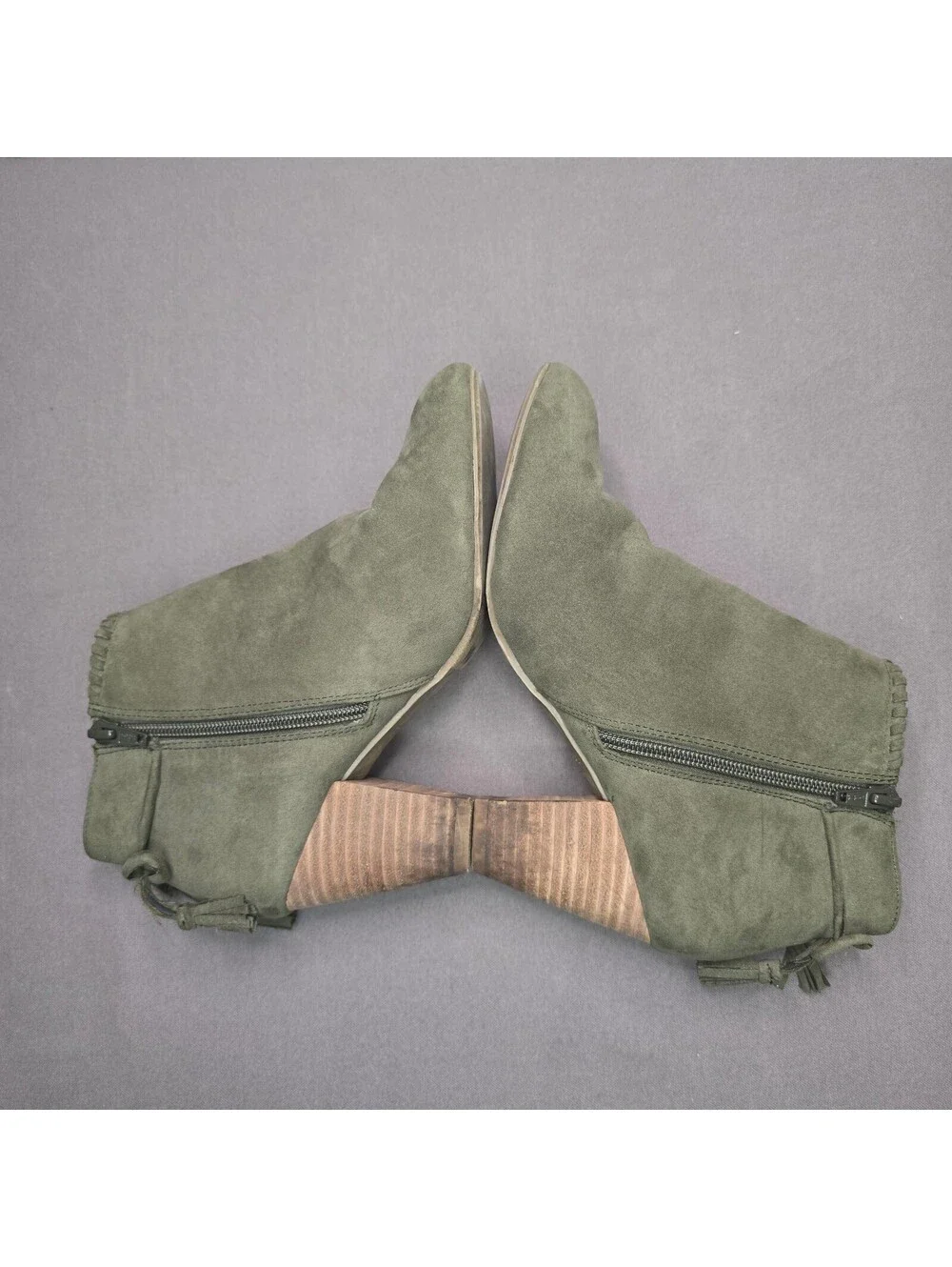 Report Olive Green Faux Suede Ankle Booties Tassel Side Zip Women's Size 7.5